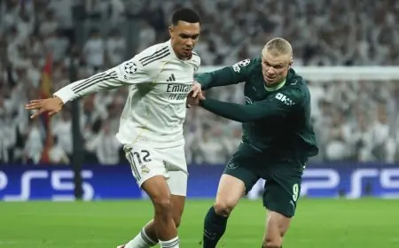 إربيلوا يُعاقب ألكسندر أرنولد بعد صفعة توخيل في ديربي مدريد