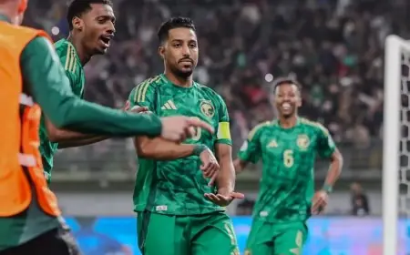 سالم الدوسري يخرج من معسكر السعودية قبل المباراتين الوديتين مع مصر وصربيا