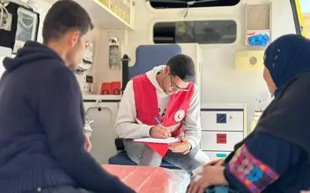 الهلال الأحمر يضخ 2500 طن من المساعدات الغذائية في غزة عبر قافلة زاد العزة