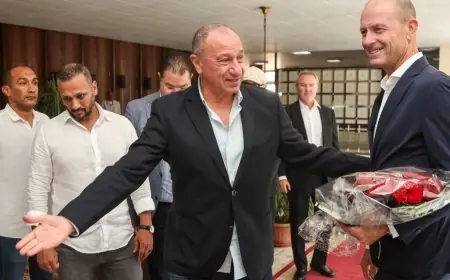 عقد كارثي يعيق الأهلي عن إقالة توروب