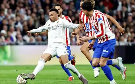 كيليان مبابي يتعرض لعاصفة من الانتقادات بعد ظهوره في سانتياغو برنابيو عقب الديربي في إسبانيا