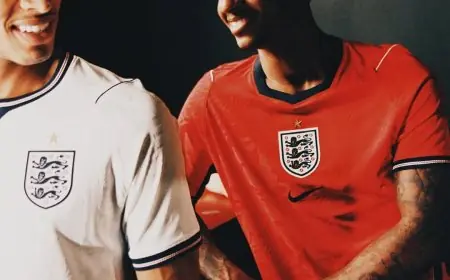 منتخب إنجلترا يزيح الستار عن قمصانه الجديدة لمونديال 2026