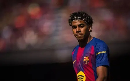 لامين يامال يعبر عن غضبه من هانزي فليك بعد استبداله: الجنون يتجدد