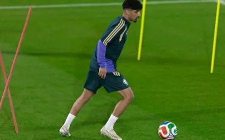 علي لاجامي يؤكد أهمية معسكر مارس كتحدٍ كبير للمنتخب السعودي