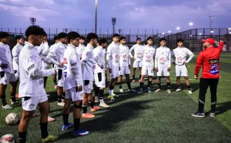 انطلاق معسكر منتخب الشباب بحماس في مران مثير ومحاضرة فنية