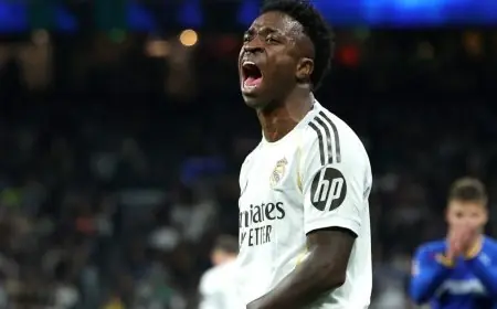 الإحصاءات الحقيقية تكشف سر تراجع فينيسيوس في الركض على أرض الملعب