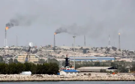 إيران تزيد من تواجدها العسكري في جزيرة خرج استعدادًا لاجتياح وتدخل بري أمريكي محتمل