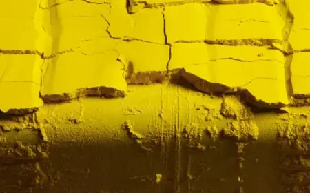 هجوم مشترك أمريكي إسرائيلي يستهدف مصنع الكعكة الصفراء في أردكان بمحافظة يزد الإيرانية