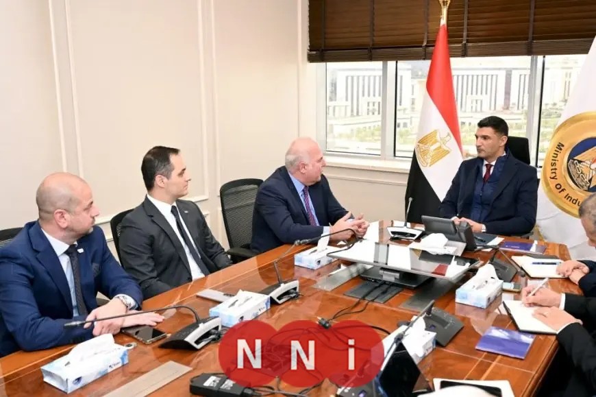 وزير الصناعة يدعم المطورين الصناعيين ويذلل التحديات لجذب الاستثمارات الفعالة