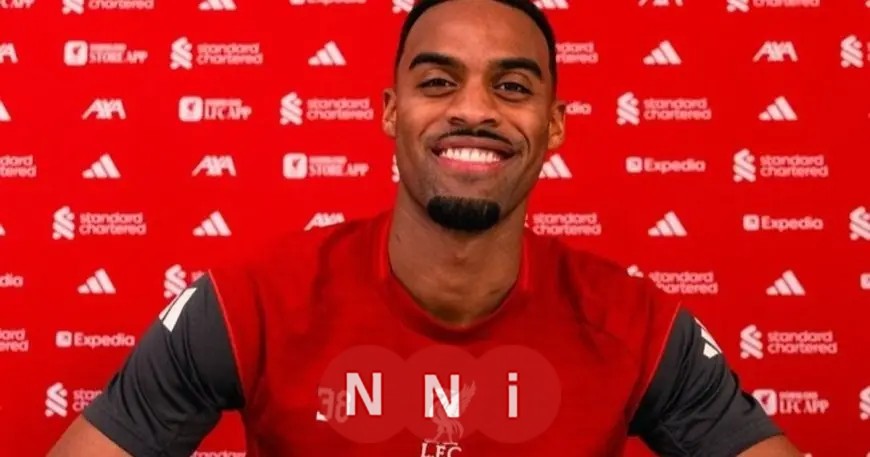 ليفربول يعلن عن تمديد عقد النجم الهولندي غرافنبيرخ لمواسم طويلة