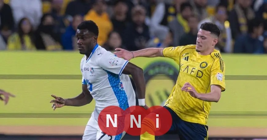 هدف قاتل لمحمد سيماكان يمنح النصر فوزاً مثيراً على نيوم ويعيده إلى صدارة الدوري