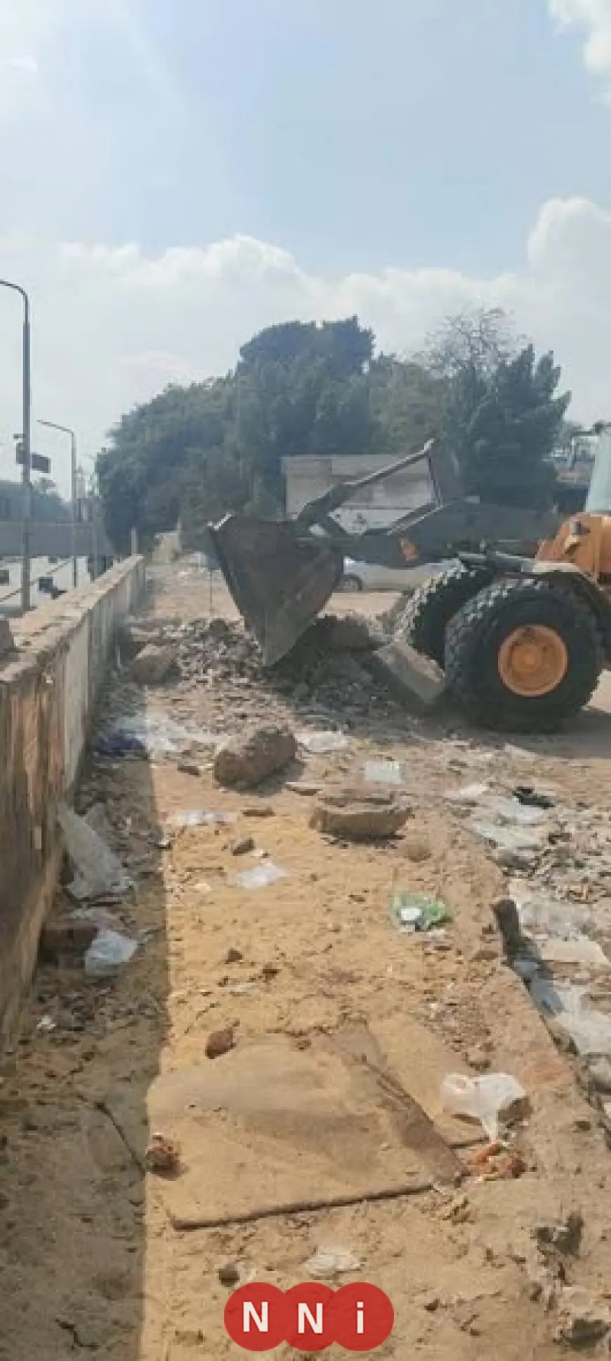 إجراءات طارئة للتخلص من مخلفات الهدم وتراكمات القمامة في الجيزة والفيوم