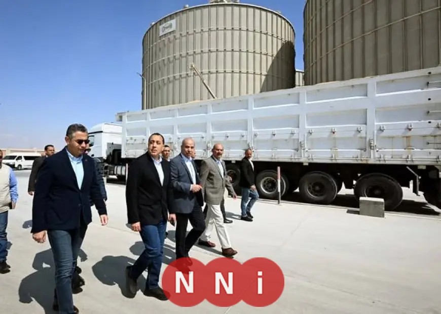 مدبولي يطمئن الشعب: المخزون الاستراتيجي من السلع الأساسية آمن ومستدام لفترات ممتدة