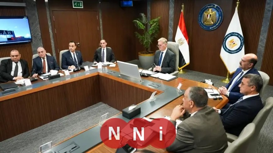 وزير البترول يثني على إيلاب لتفوقها في تلبية الطلب المحلي وتصدير المنتجات عالميًا