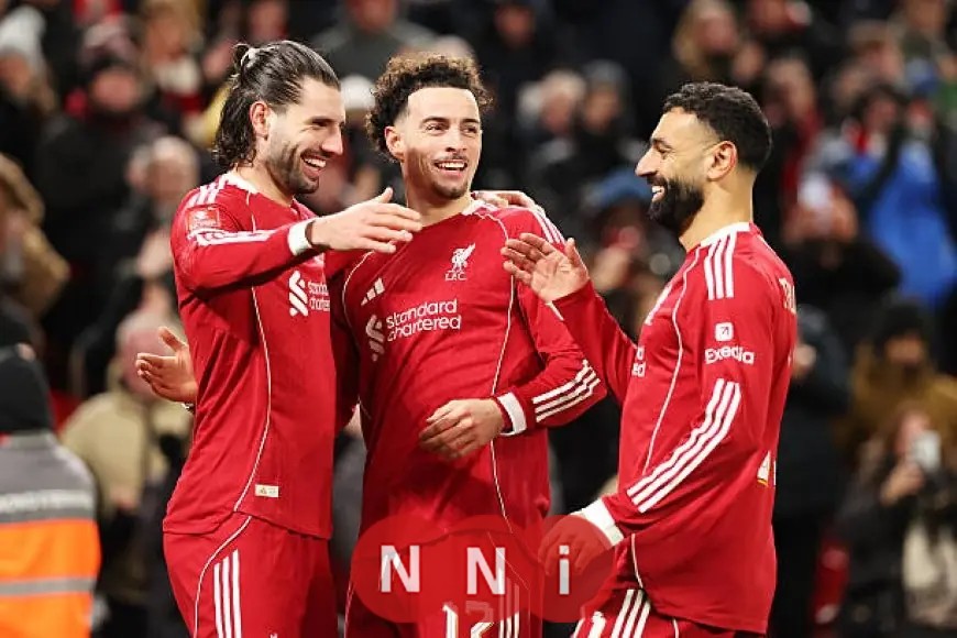 تشكيلة ليفربول أمام جالاتا سراي: محمد صلاح يقود خط الهجوم