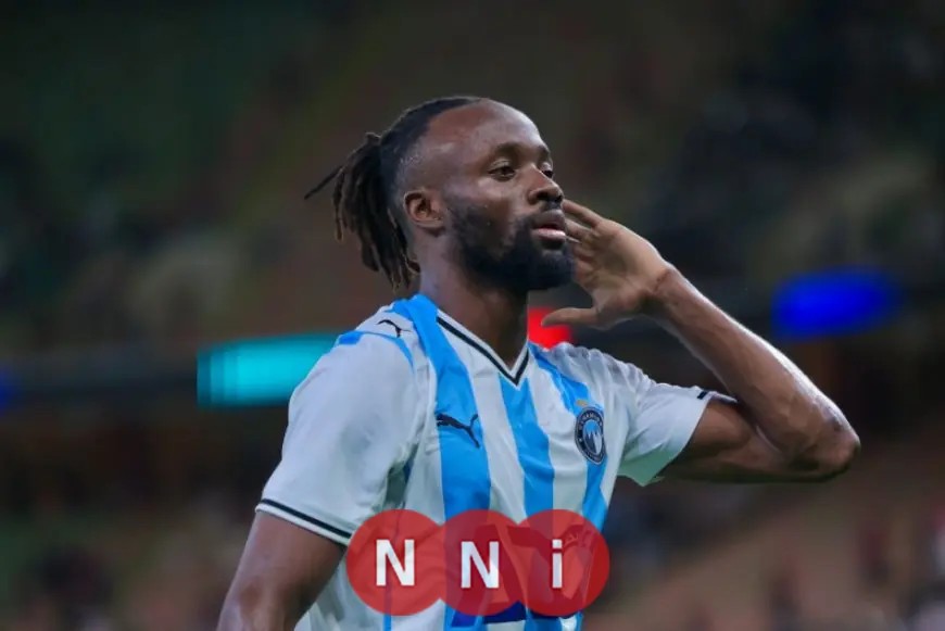 بيراميدز يمدد عقد فيستون ماييلي لموسمين جديدين