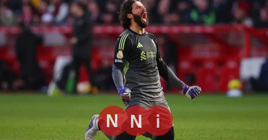 سلوت يعلن عن عودة أليسون حارس ليفربول إلى الملاعب قريباً