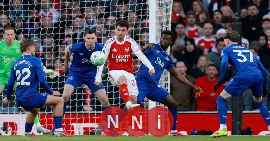 أرسنال يحقق فوزاً مثيراً على إيفرتون ونيوكاسل يفاجئ تشيلسي