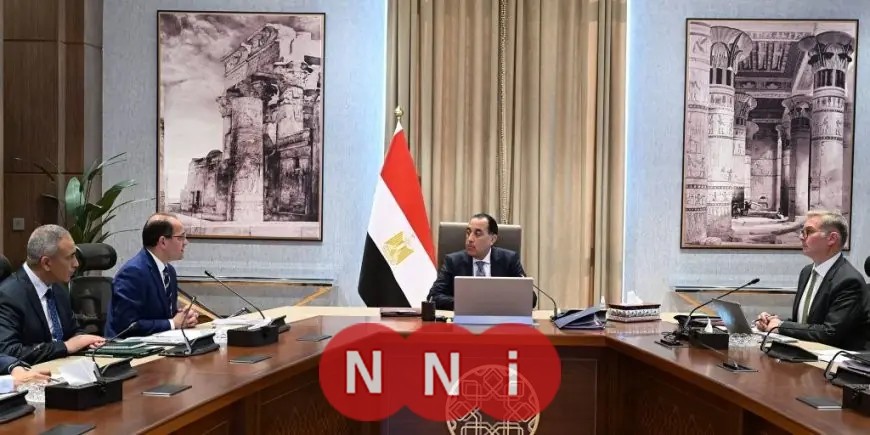 رئيس الوزراء يشرف على توفير الاعتمادات المالية لضمان توافر المواد البترولية الضرورية