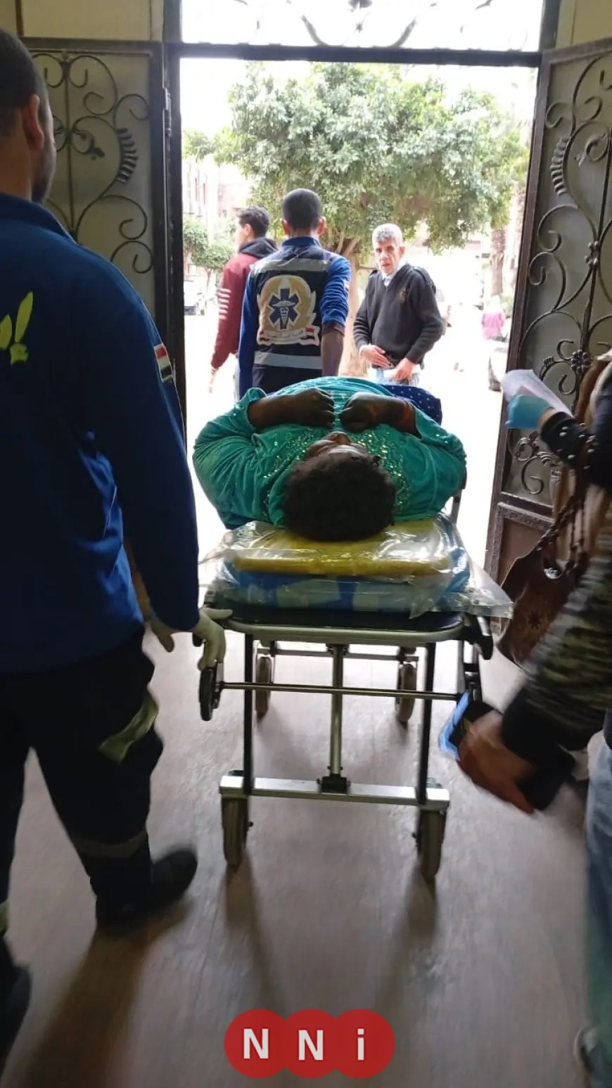 التضامن: إنقاذ سيدة مشردة تعاني من مشكلات صحية خطيرة بواسطة فريق التدخل السريع