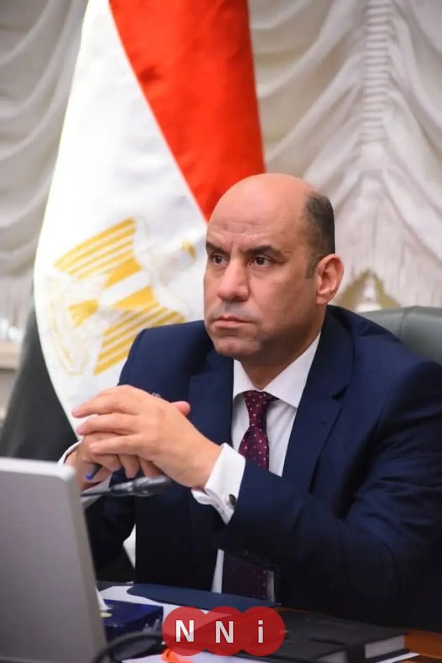 قرار جديد من وزير العمل لتنظيم دور حضانات الأطفال للعاملات داخل المنشآت