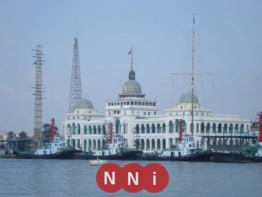 محافظة بورسعيد تدعو قائدي المركبات للالتزام بالإرشادات المرورية لضمان السلامة أثناء التقلبات الجوية