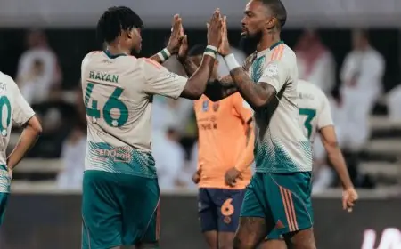 إيفان توني يلحق برقم عمر السومة ويقترب من تحقيق إنجاز تاريخي مع الأهلي