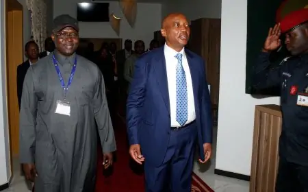 مشاهد حصرية لوصول موتسيبي إلى السنغال في زيارة رسمية من تنظيم الكاف صور حية