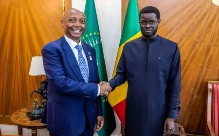 موتسيبي يؤكد استعداده للتعاون مع التحقيقات المحتملة في فساد كاف أثناء زيارته للسنغال