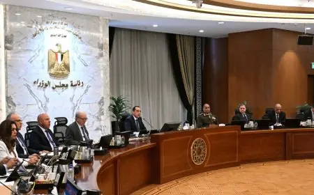 مدبولي يقود اجتماع الحكومة ويهنئ المسيحيين بعيد القيامة المجيد