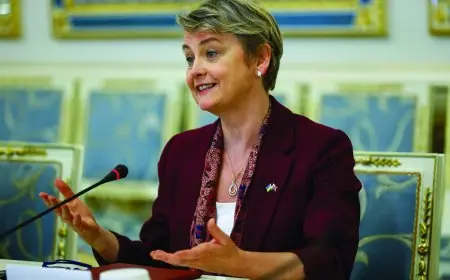 بريطانيا تؤكد رفضها لتحكم إيران في الملاحة بمضيق هرمز