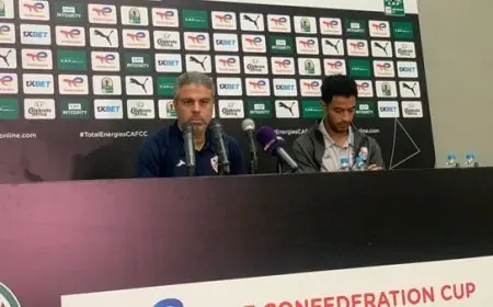 عمر جابر يشارك في المؤتمر الصحفي لمعتمد جمال قبل مباراة شباب بلوزداد المنتظرة غدًا