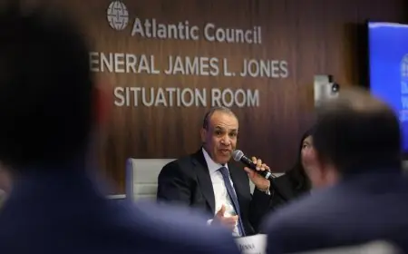 وزير الخارجية يناقش دور مصر في الشرق الأوسط في جلسة مميزة بالمجلس الأطلنطي