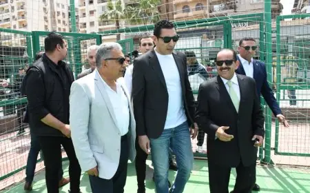 وزير الرياضة ومحافظ الدقهلية يزوران مركز شباب قولنجيل ويفتتحان ملعبًا قانونيًا حديثًا فيه