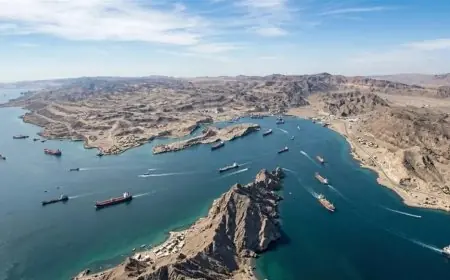 مسؤول إيراني يؤكد ضرورة سيطرة القوات المسلحة على مضيق هرمز