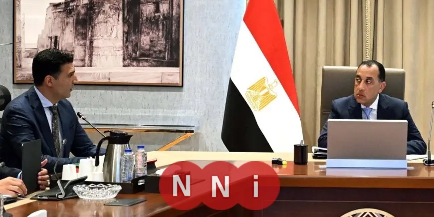 رئيس الوزراء يراجع آخر تطورات برنامج تنمية صناعة السيارات في الوطن العربي