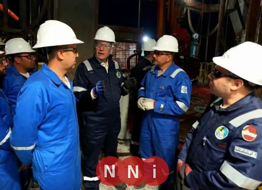 وزير البترول يشارك العمال ليلاً على الحفار EDC 73 بتفقد سير العمل والمبيت مع فريق الوردية الليلية