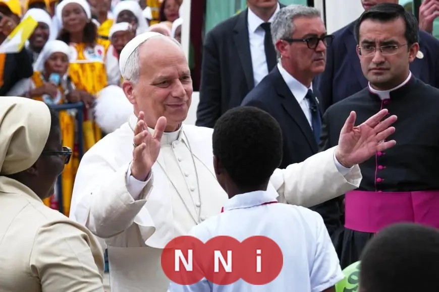 البابا فرانسيس يدين التفاوت الطبقي في ختام زيارته الأفريقية الأخيرة