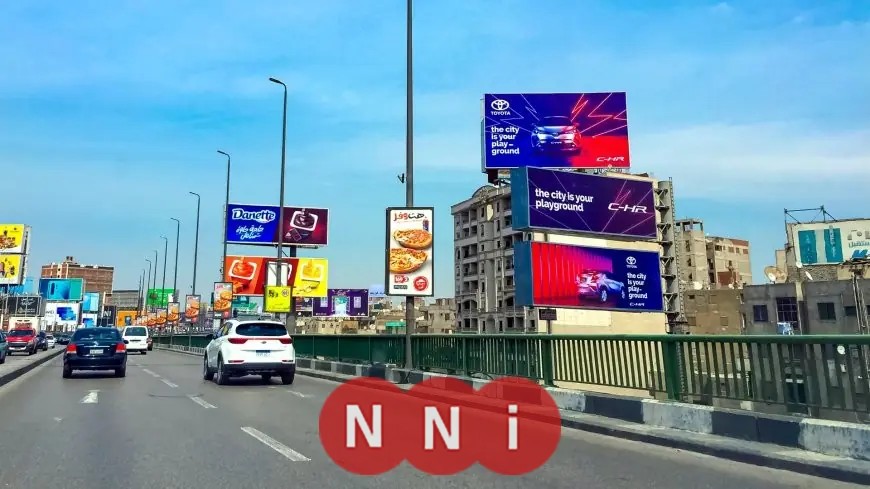 الحكومة تكشف ضوابط جديدة لإضاءة الإعلانات على الطرق لتحقيق التوازن بين توفير الطاقة وتعزيز الاستثمار