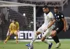 النصر يكتسح الشباب برباعية مذهلة ويؤكد صدارته للدوري السعودي