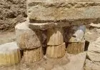 اكتشاف أثري مذهل في مصر: خرطوش سنوسرت الثالث وجمال رأس تمثال أفروديت