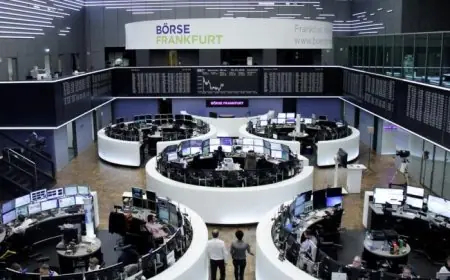 ارتفاع ملحوظ في الأسهم الأمريكية بفضل الأداء القوي لكاتربيلر وأمازون مع هبوط أسعار النفط