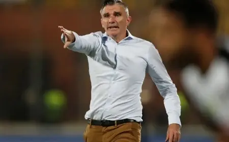 الوداد المغربي يعلن رسميًا عن فسخ عقد المدرب الفرنسي باتريس كارتيرون