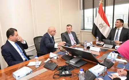 وزير الصناعة يتعاون مع بنك أبوظبي الأول مصر لتعزيز وتمويل المشروعات الصناعية