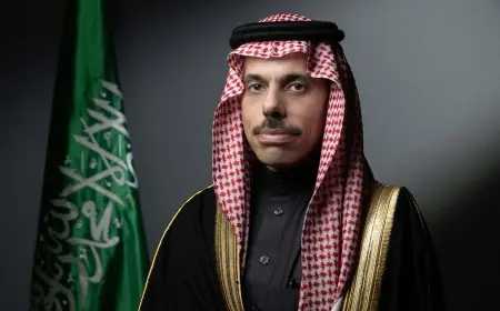وزير الخارجية السعودي يشيد بتجاوب ترامب لمنح فرصة للمفاوضات لإنهاء الحرب