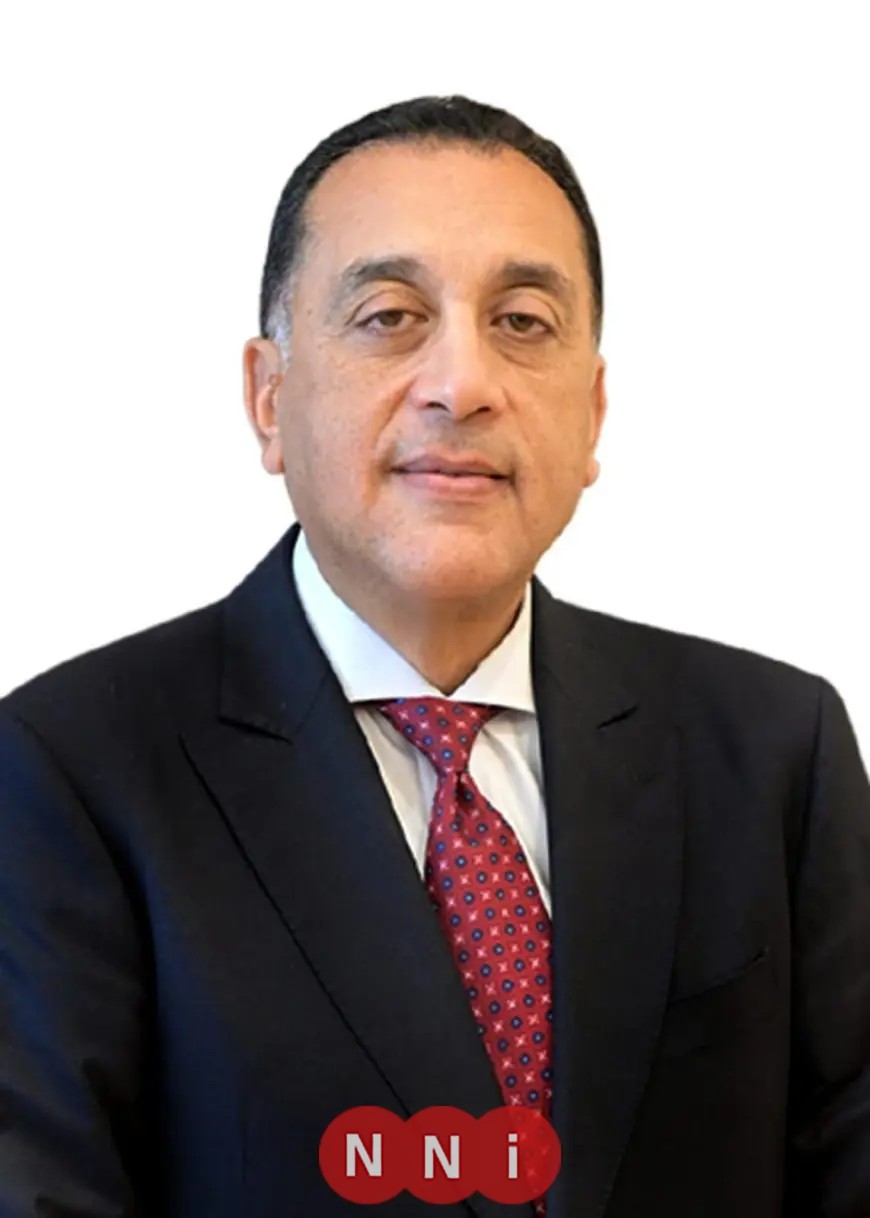 وزير الداخلية يقدم تهانيه لرئيس الوزراء بمناسبة عيد الأضحى المبارك