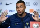 مبابي يمزح مع ديشامب وينتقد تدريبه لمنتخب إيطاليا مشيرًا إلى أنه سيكون كارثيًا