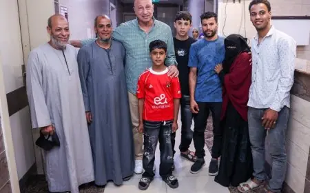الخطيب يطمئن على مستجدات الحالة الصحية لمشجع الأهلي