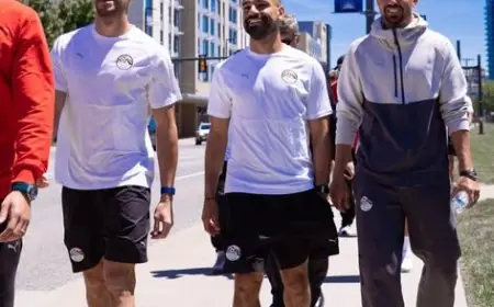 منتخب مصر يعزز استعداده للمونديال بجولة سير لمدة 15 دقيقة