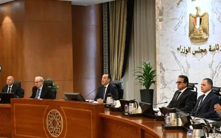 الحكومة تعلن دعم منظم وعاجل لتعزيز برامج الحماية الاجتماعية للمواطنين